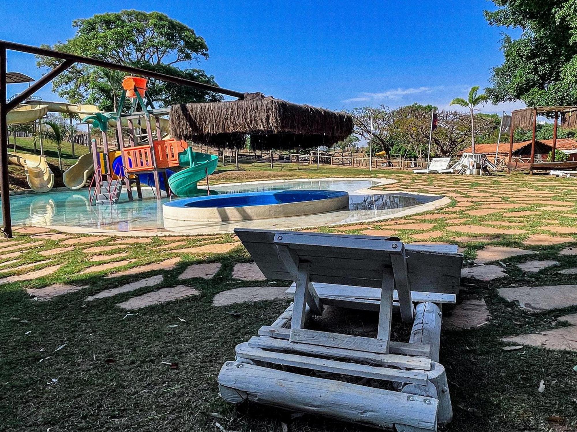 Ranchos 30 Hotel Fazenda Hidrolândia エクステリア 写真